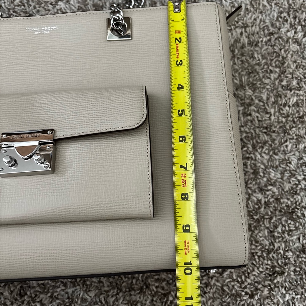 Henri Bendel stone  Waldorf leather chain nwot tote  bags - Picture 6 of 13